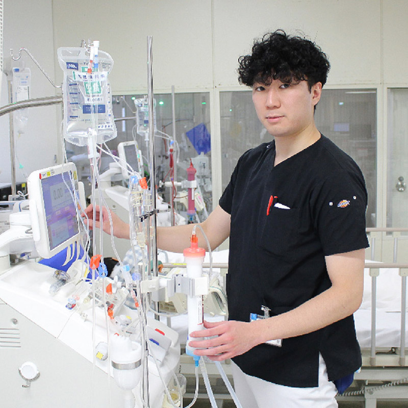 臨床工学技士　佐藤